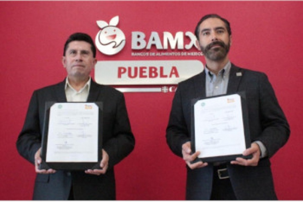 Firma UTP convenio con Banco de Alimentos Caritas Puebla