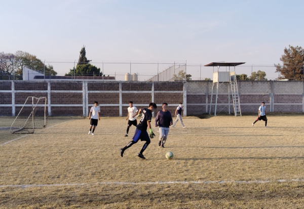 Encuentro de fútbol "Real Gama": Deporte y Convivencia en el Centro de Internamiento