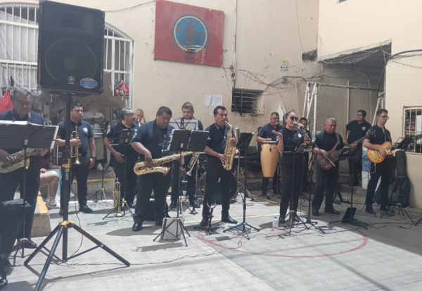 Lleva la Orquesta “Big Band” música y bienestar emocional a Centros Penitenciarios
