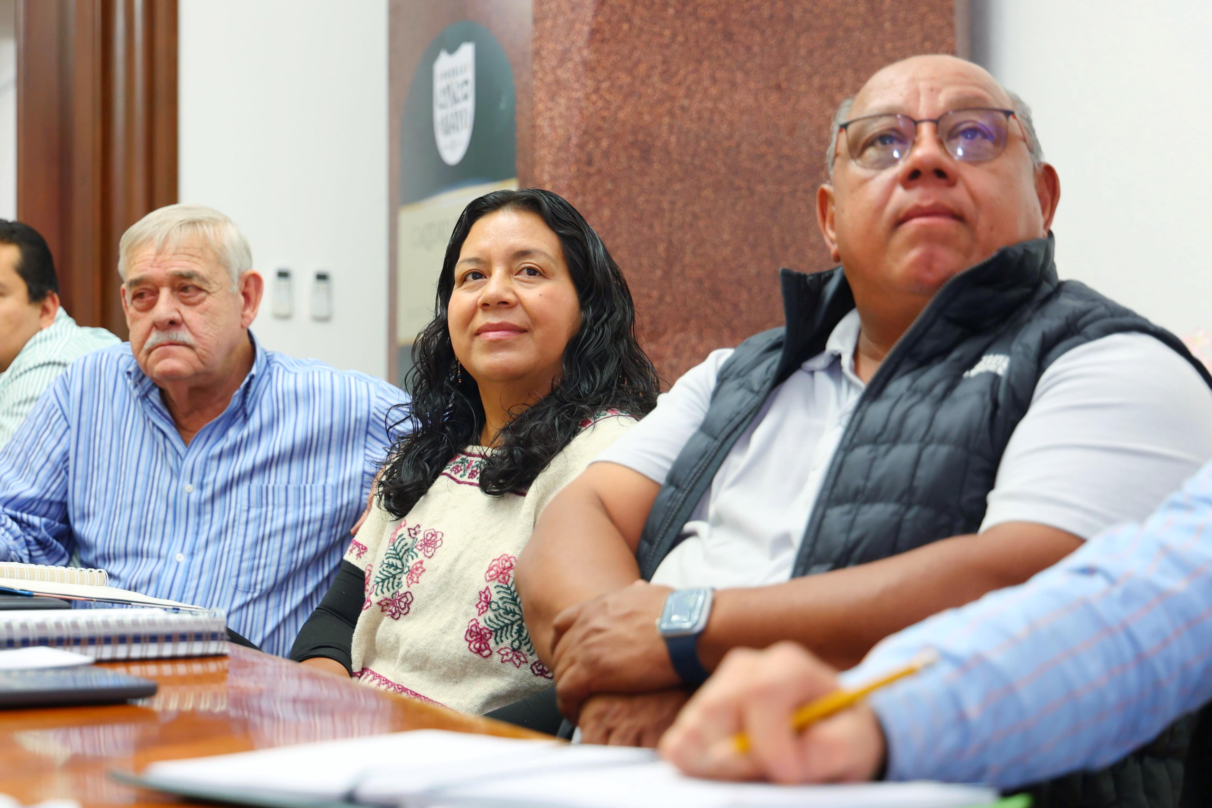 Suma Puebla esfuerzos con IICA para fortalecer cadenas de producción ovina y caprina