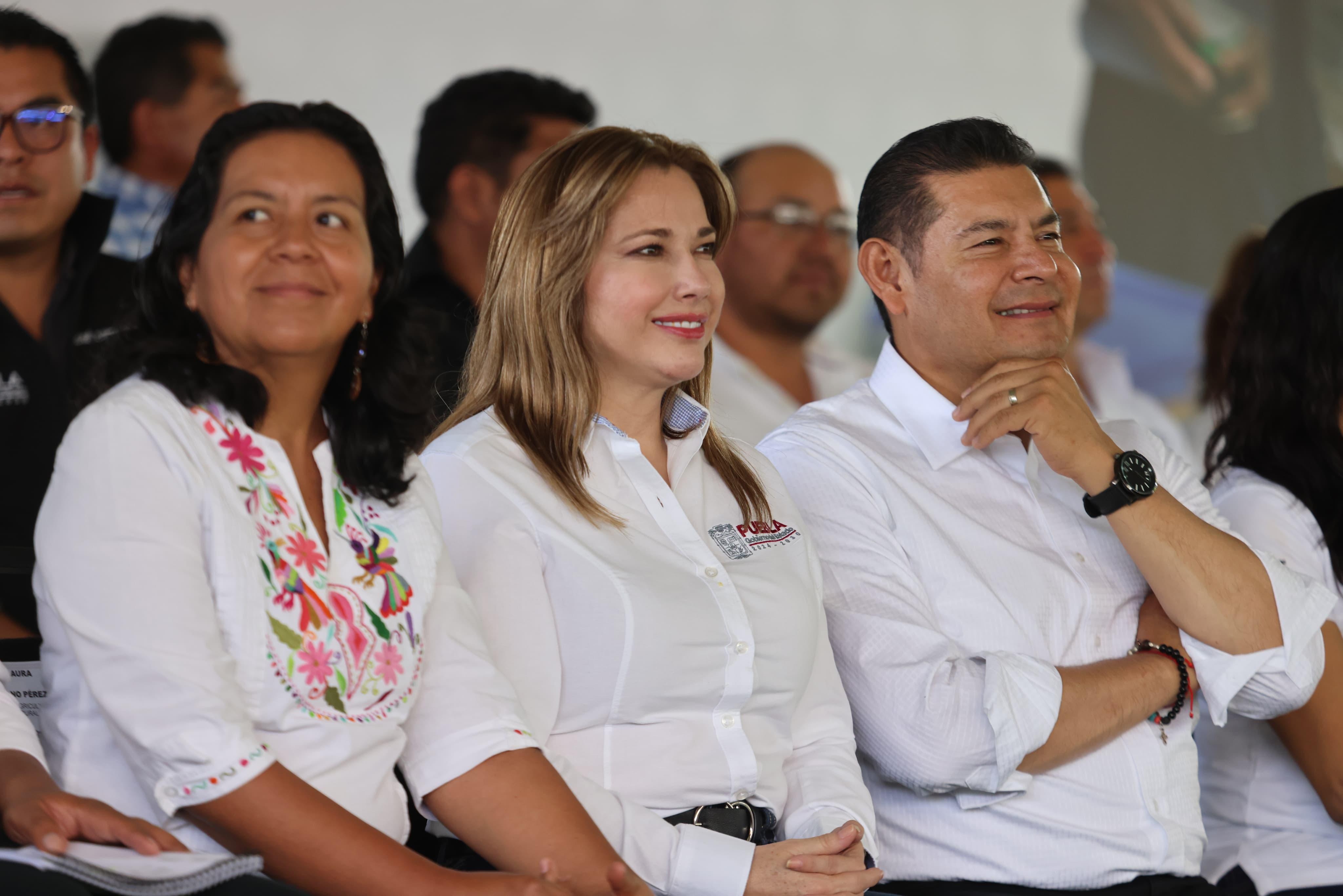 Gobierno de Puebla fortalece con certeza el campo en región de Atlixco