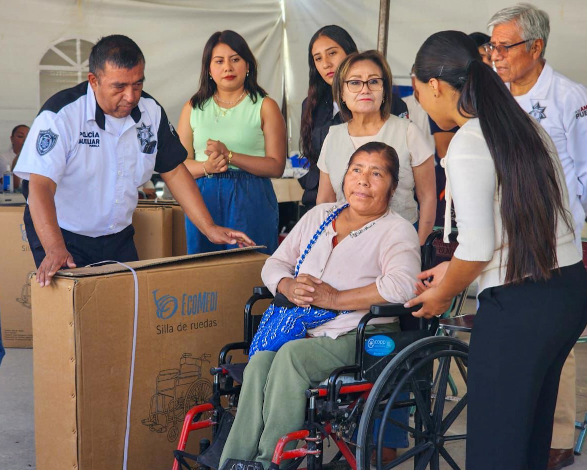 Voluntariado de la Policía Auxiliar realiza jornada de salud en Nealtican